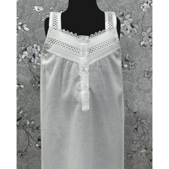 SoieRose Girls Victorian White Cotton Heirloom Dress – SR-1237 - Picture 2 of 6